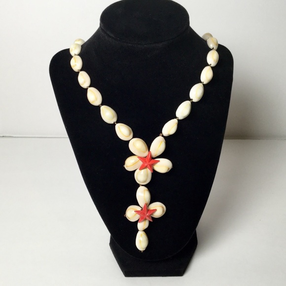 Vintage Jewelry - Vintage Cowry Shell Necklace Mother of Pearl Stars
